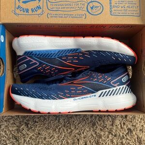 NWT Brooks Glycerin GTS 20 men’s 7 in Navy and Orange